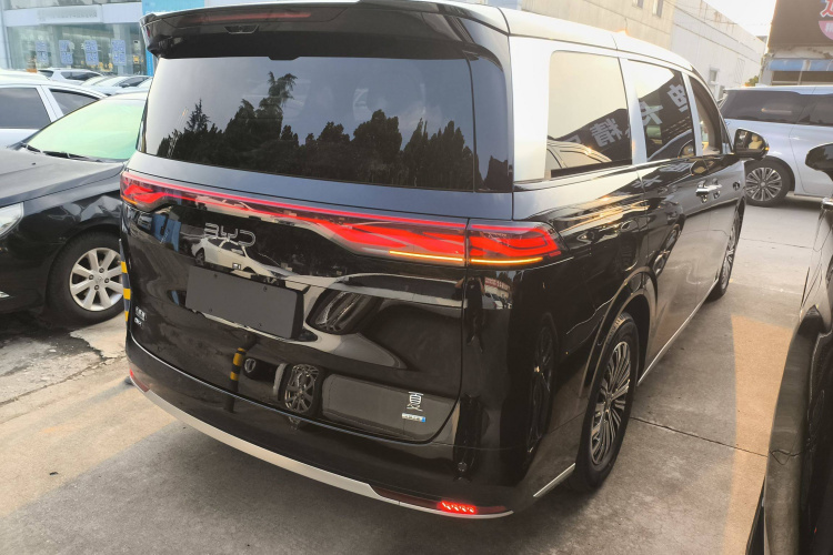 比亚迪 夏 2025款 DM-i 1.5T 180km 超越型车身外观6005