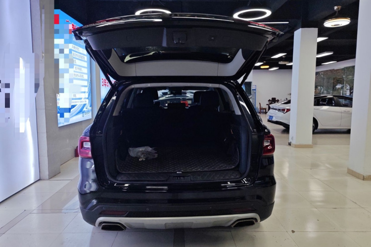 红旗HS7 2021款 2.0T DCT两驱智联旗畅版机舱底盘23