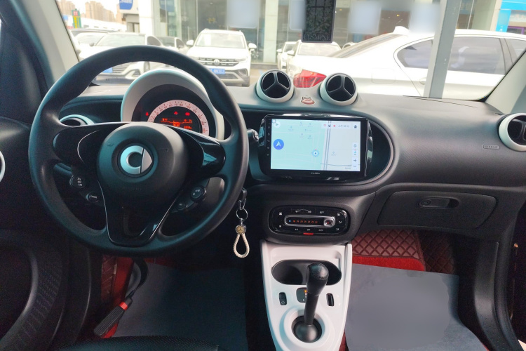 smart fortwo 2015款 1.0L 52千瓦硬顶灵动版中控内饰7002