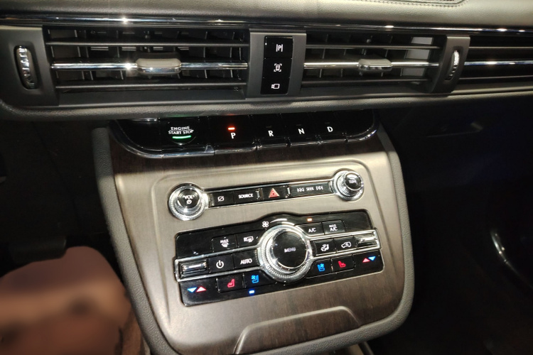 林肯 冒险家 2021款 2.0T 两驱尊享版局部细节18