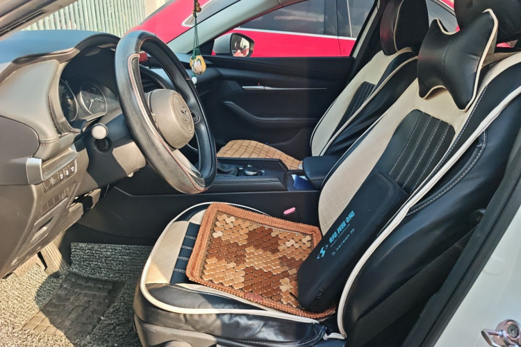 马自达3 昂克赛拉 2020款 1.5L 自动质悦天窗版中控内饰19