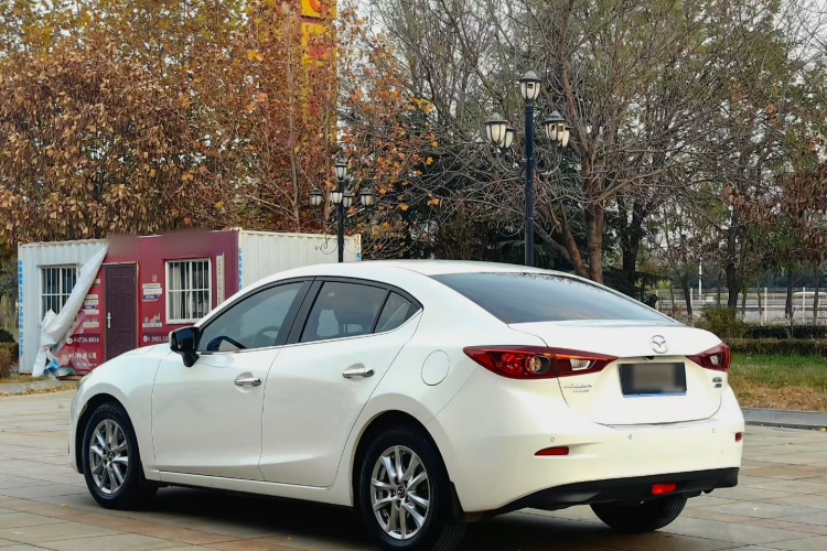 马自达3 昂克赛拉 2016款 三厢 1.5L 自动豪华型车身外观6004