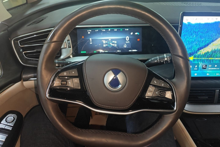 腾势D9 2024款 EV 620 尊享型局部细节13