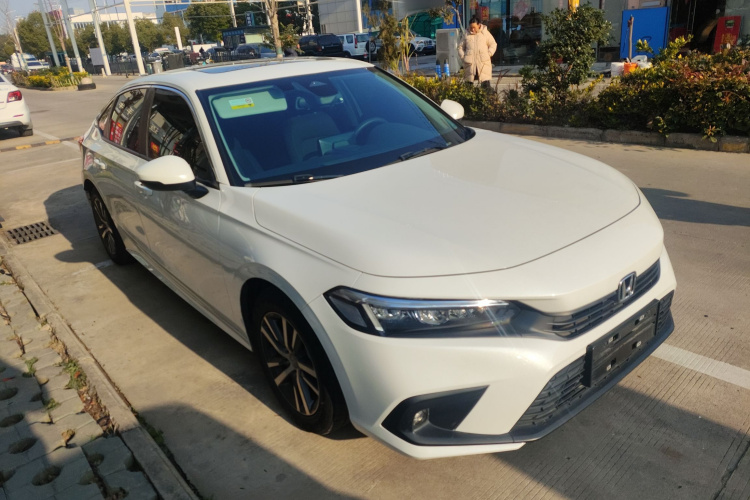 本田 思域 2022款 240TURBO CVT劲动版车身外观3