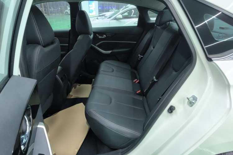 启辰D60 2023款 PLUS 1.6L XL CVT悦领版中控内饰21