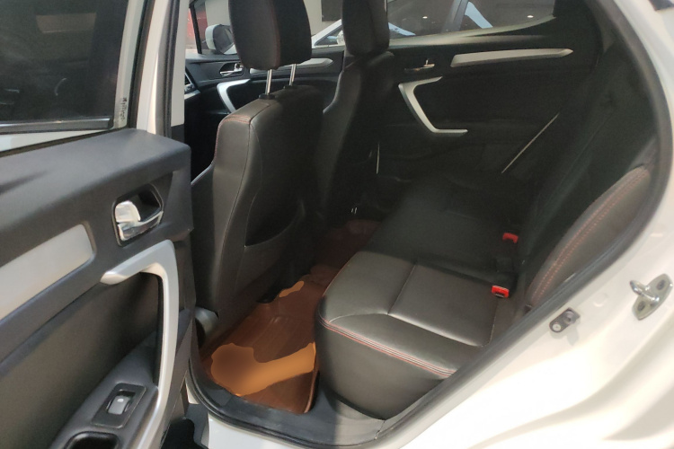 江汽集团 瑞风S3 2016款 1.5L 手动豪华智能型中控内饰21