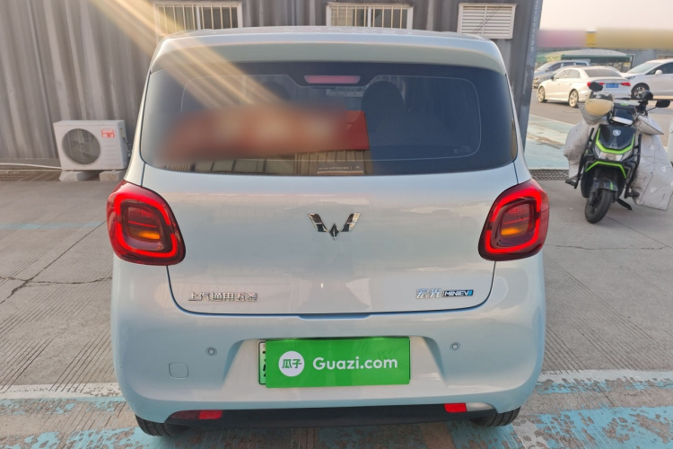 五菱汽车 宏光MINIEV 2025款 四门版 臻享款车身外观6