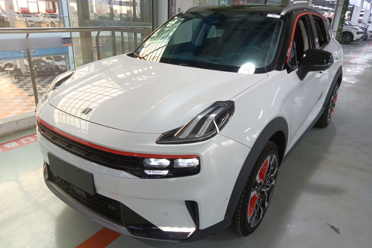 领克06 2020款 1.5T 耀Halo车身外观1