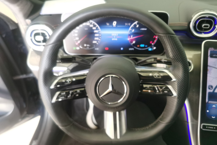 奔驰C级 2022款 C 260 L 运动版局部细节13