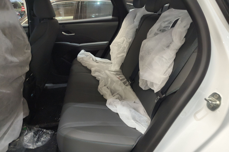 比亚迪 秦PLUS 2025款 DM-i 智驾版 128KM进取型中控内饰7004