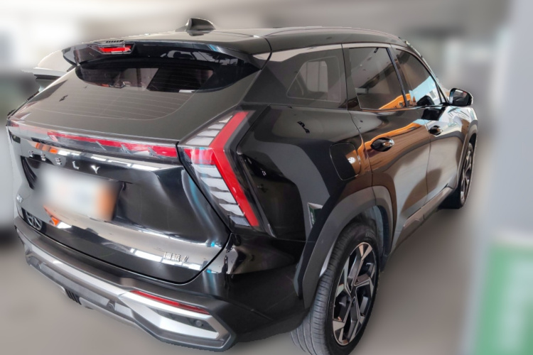 吉利汽车 博越L 2023款 1.5TD DCT尊贵型车身外观7