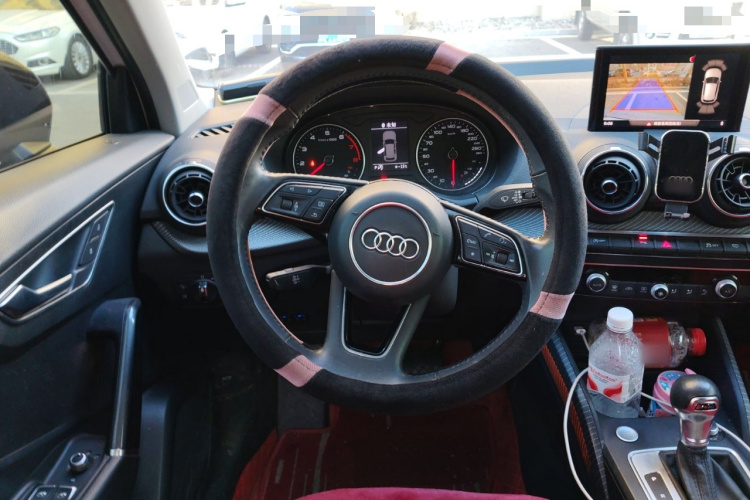 奥迪Q2L 2021款 35 TFSI 时尚动感型中控内饰13