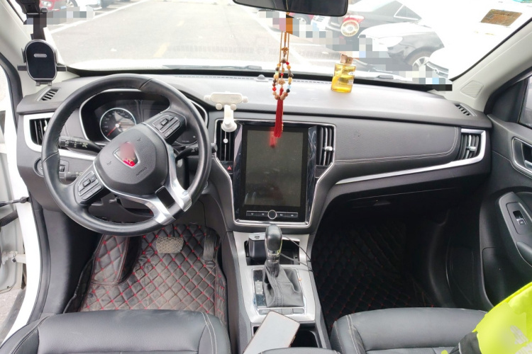 荣威RX5 2020款 20T 自动4G互联超越旗舰版中控内饰12