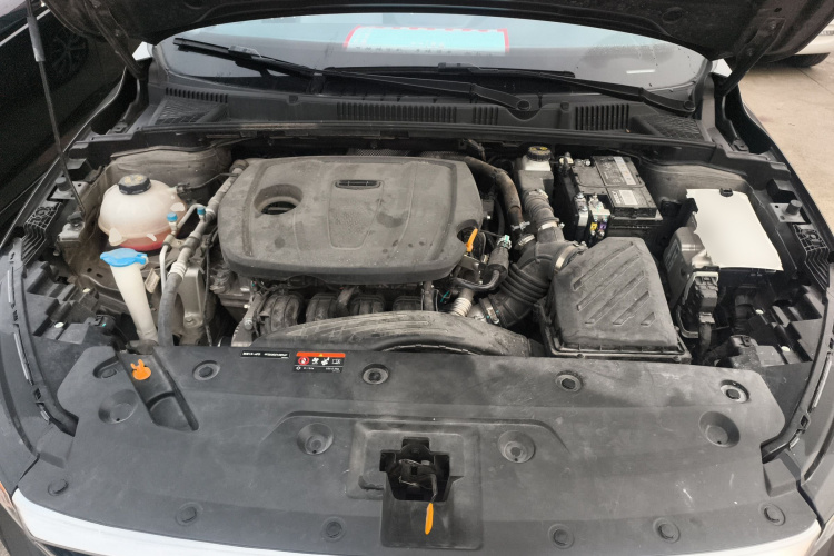 吉利汽车 帝豪 2023款 第4代冠军版 1.5L CVT旗舰型机舱底盘24