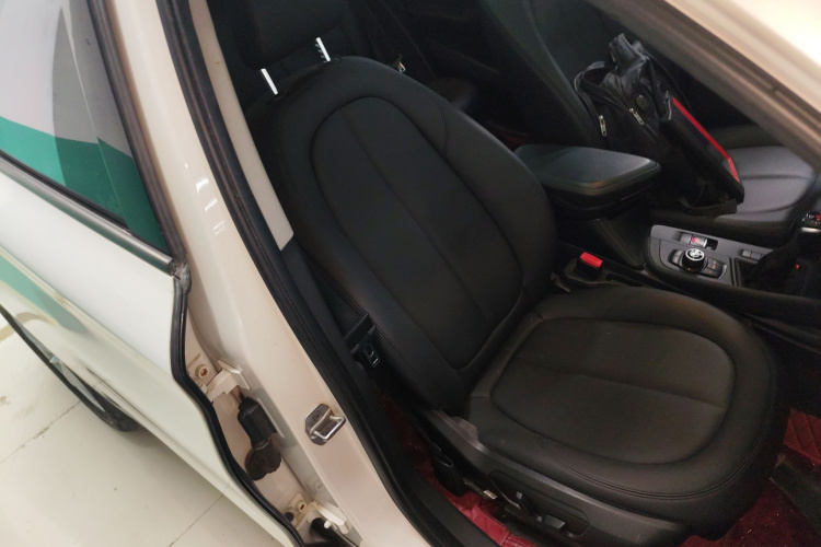 宝马X1 2016款 sDrive18Li 时尚型局部细节41