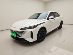 长安 逸达 2023款 蓝鲸NE 1.5T GDI DCT畅享版