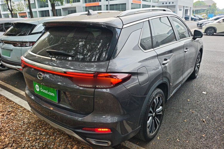 广汽传祺 传祺GS5 2021款 进阶款 270T 科技智领版车身外观6005