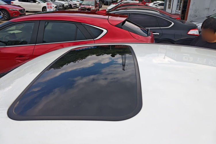 福特 福克斯 2015款 三厢 1.6L 手动风尚型局部细节57