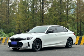 宝马3系 2025款 330Li M运动曜夜套装