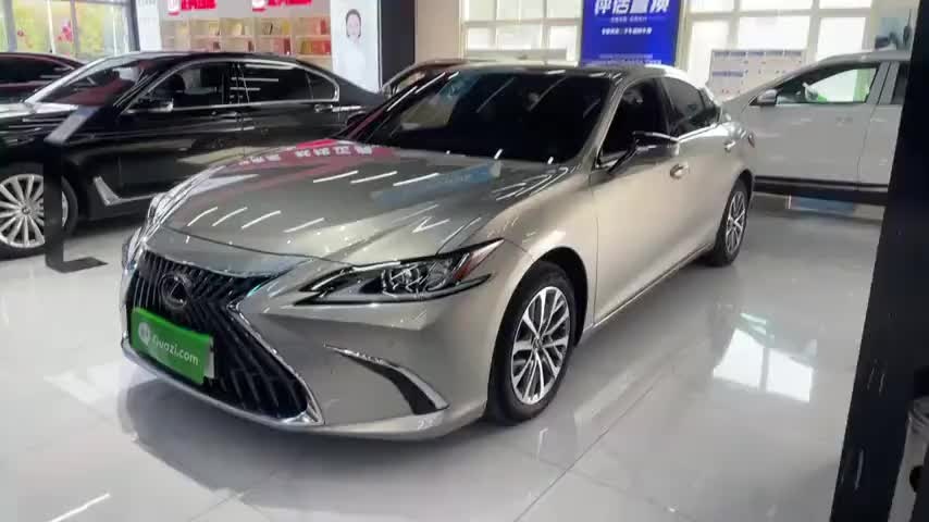 雷克萨斯ES 2022款 200 卓越版实拍1