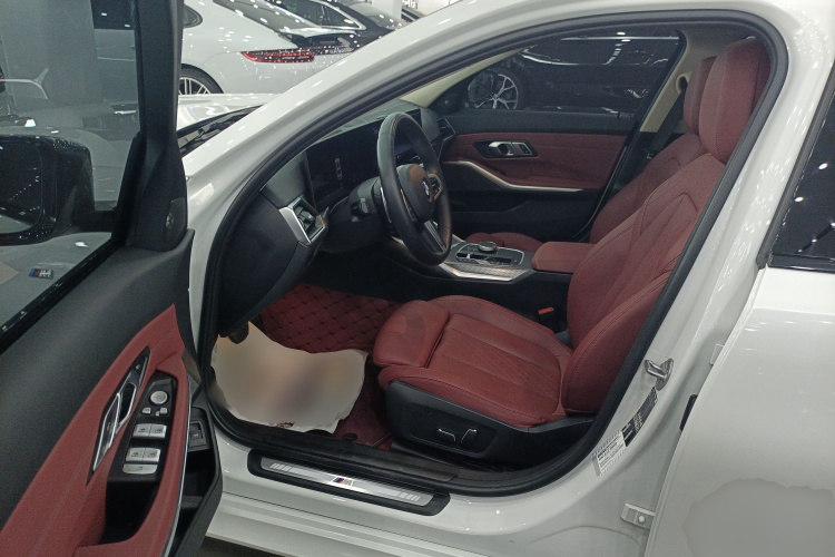 宝马3系 2023款 325Li M运动曜夜套装中控内饰20