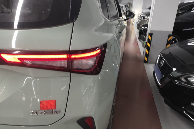 五菱汽车 五菱星辰 2021款 1.5T CVT星辉版车身外观6006