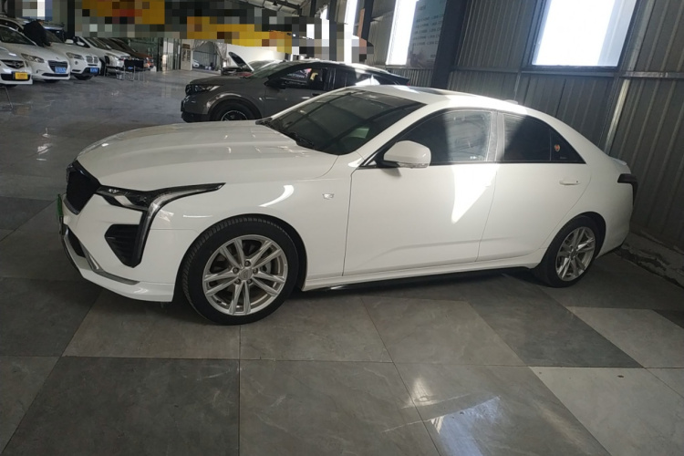 凯迪拉克CT4 2020款 28T 时尚型车身外观4