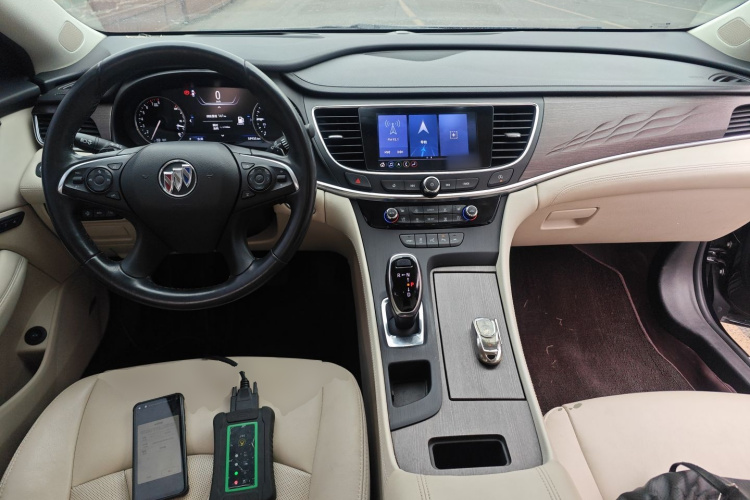 别克 君越 2022款 Avenir艾维亚 先享型中控内饰12