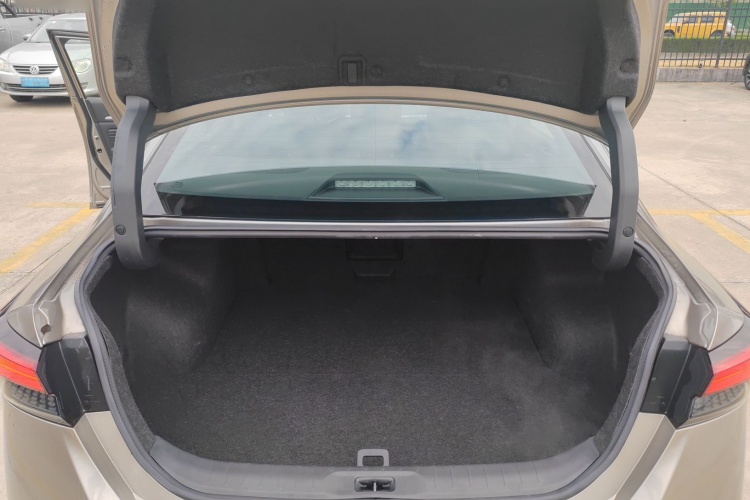 日产 天籁 2022款 2.0L XL-Upr 优享版局部细节23