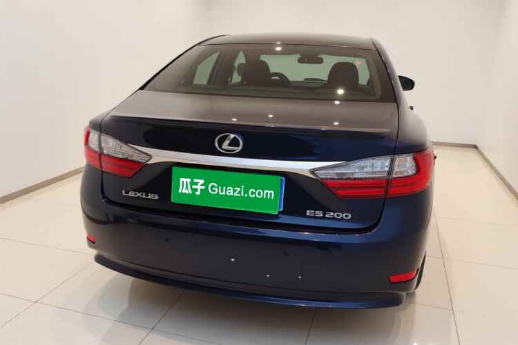 雷克萨斯ES 2015款 200 精英版车身外观6