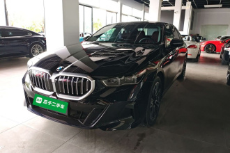 宝马5系 2025款 530Li 领先型 M运动套装