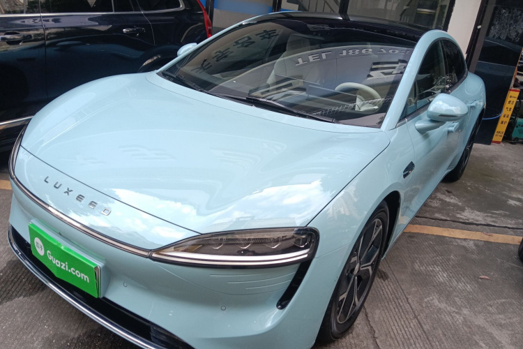 鸿蒙智行 智界S7 2024款 Pro 后驱长航版车身外观1