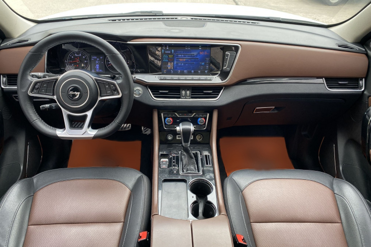 众泰T600 Coupe 2017款 1.5T 自动尊享型中控内饰7002