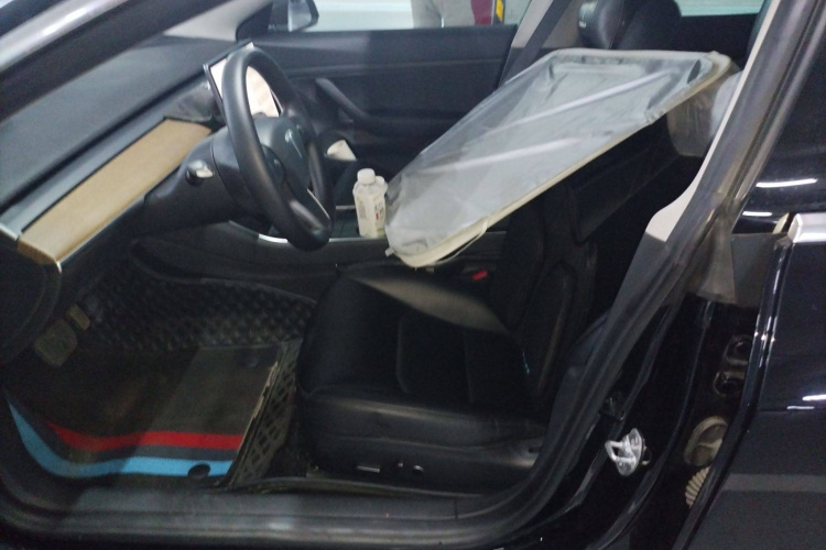 特斯拉 Model 3 2020款 改款 标准续航后驱升级版局部细节19