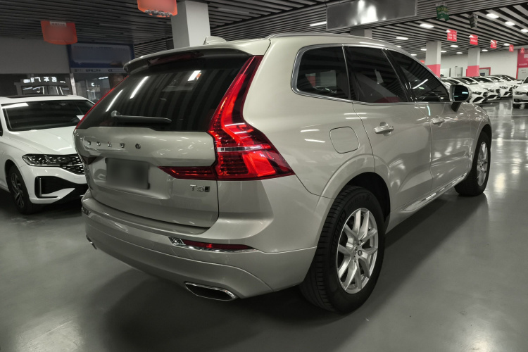 沃尔沃XC60 2021款 T5 四驱智逸豪华版车身外观7