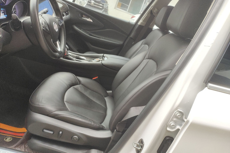 别克 昂科威 2018款 20T 两驱精英型中控内饰19