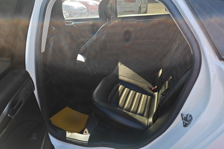 福特 蒙迪欧 2017款 EcoBoost 180 时尚型中控内饰7004