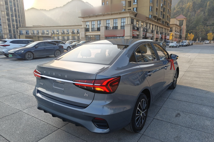 荣威i5 2021款 改款 1.5L CVT钻石版车身外观6004