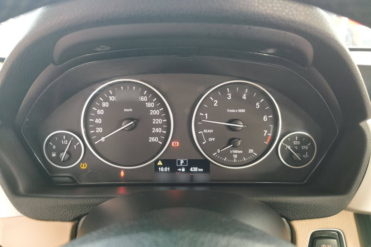 宝马3系 2013款 320Li 时尚型中控内饰7004