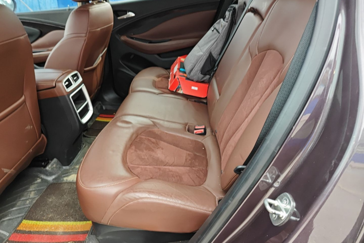 别克 昂科威 2016款 20T 两驱精英型中控内饰21