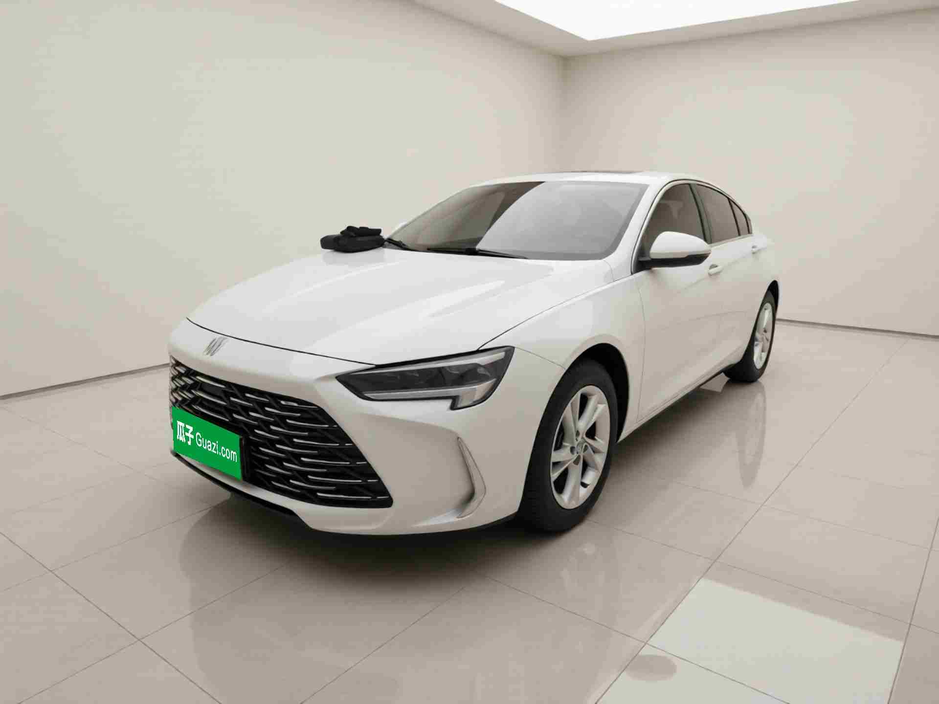 东莞二手别克君威2024款，花紧凑新车的钱开走商务大车