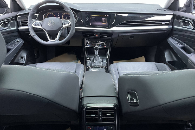 大众 帕萨特 2025款 出众款 380TSI 星空龙腾版局部细节16