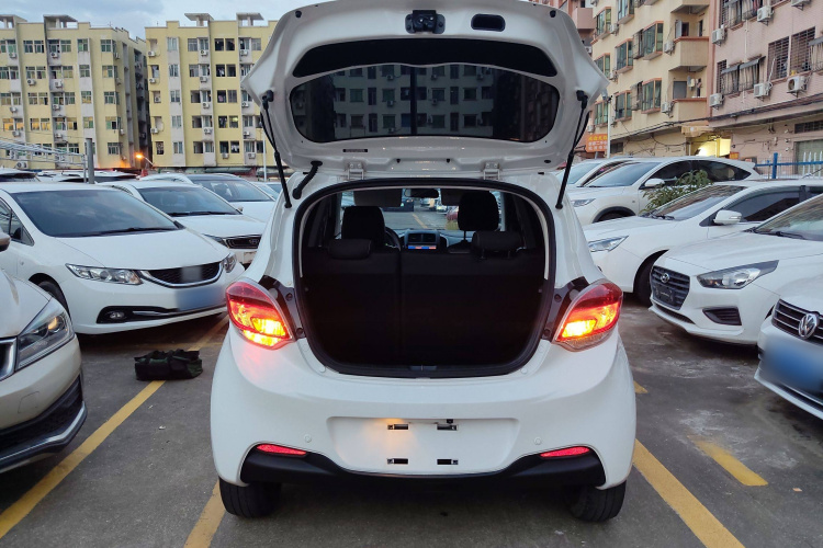 长安欧尚 奔奔E-Star 2020款 心悦版 磷酸铁锂（31.18kWh）局部细节23