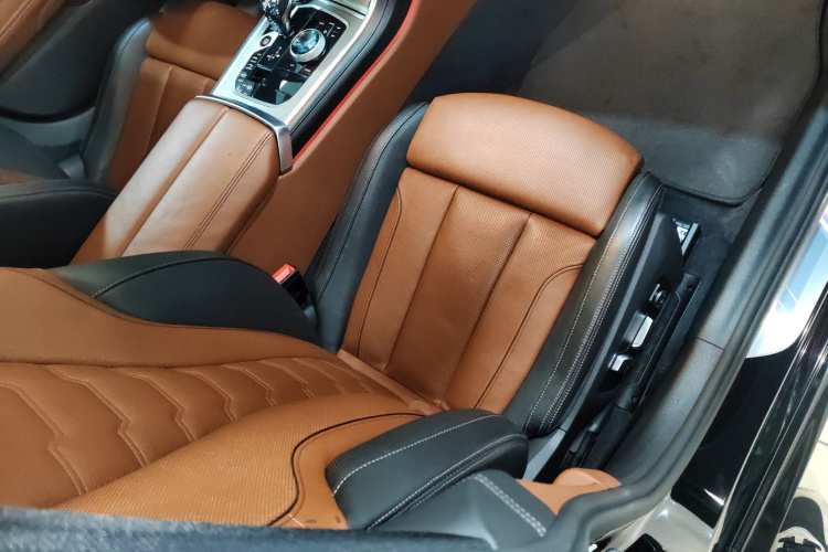 宝马8系 2022款 840i 四门轿跑车 M运动套装局部细节41