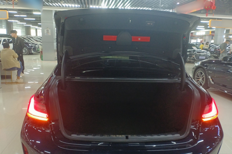 宝马3系 2025款 325Li M运动套装局部细节23