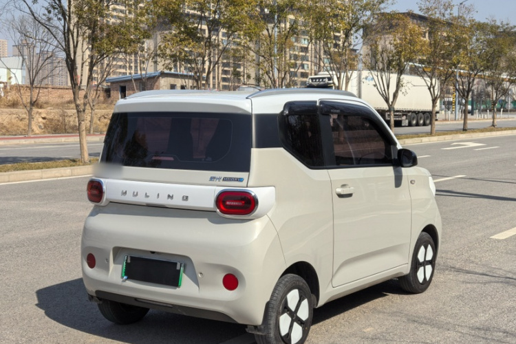 五菱汽车 宏光MINIEV 2024款 第三代 215km 进阶版车身外观6003