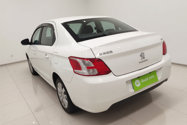 标致301 2016款 1.6L 自动舒适版车身外观5