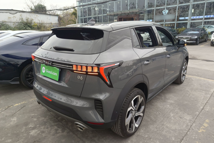 领克06 2023款 Remix 1.5T 劲Halo车身外观7