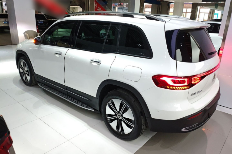 奔驰EQB 2022款 EQB 260车身外观6003