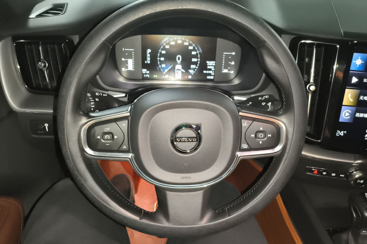 沃尔沃XC60 2021款 T5 四驱智逸豪华版中控内饰13
